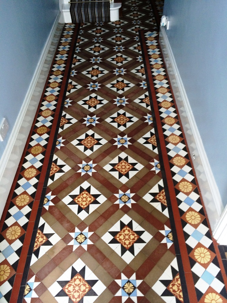 Victorian Tiled Floor Chippenham After Cleaning and Sealing