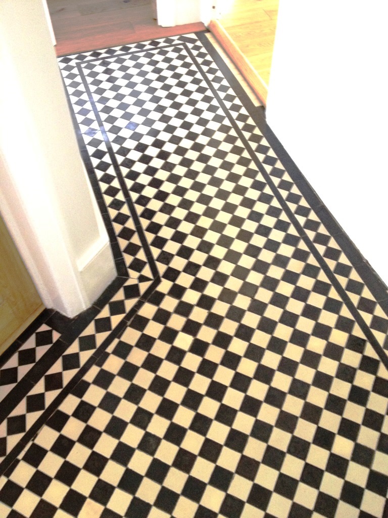 Edwardian tiled floor Richmond after cleaning